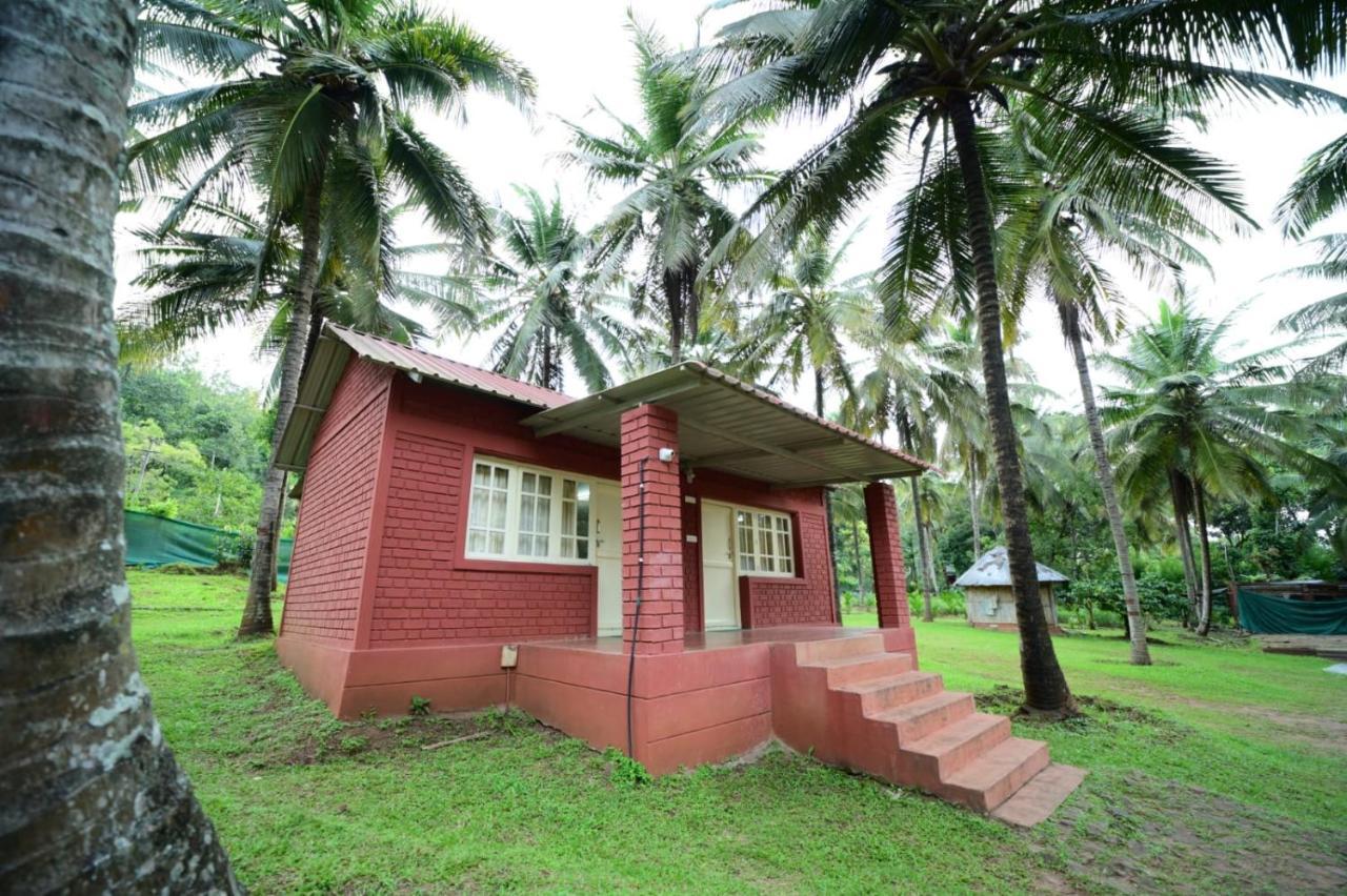 Prakruth Backwater Stay By Lazo , Coorg Suntikoppa Luaran gambar