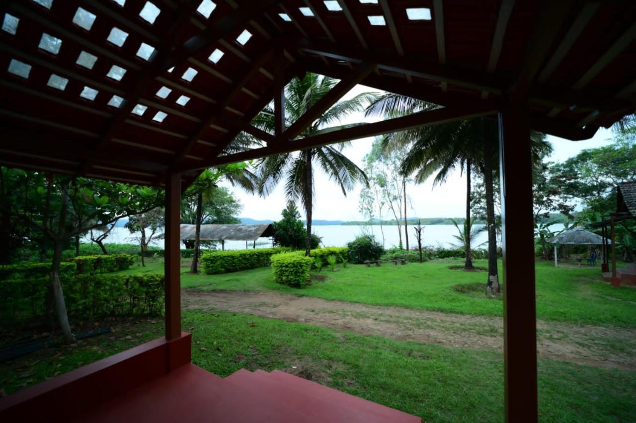 Prakruth Backwater Stay By Lazo , Coorg Suntikoppa Luaran gambar